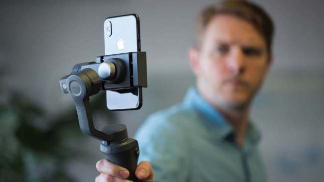 12 Rekomendasi Gimbal HP Terbaik dengan Harga Terjangkau