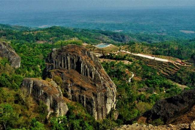 Wisata Gunung Api Purba Nglanggeran: HTM, Jam Buka & Lokasi