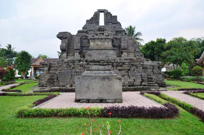 Candi Jago Malang: Daya Tarik Wisata, Lokasi, dan Jam Buka