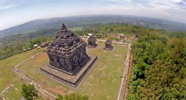 Daya Tarik Candi