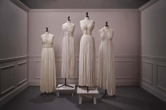 Dress Drapery Style