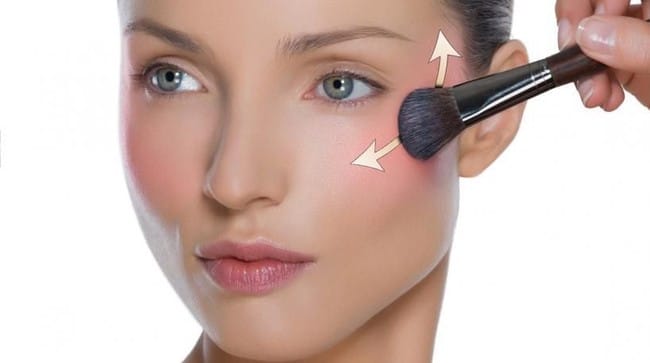 Gunakan Blush On