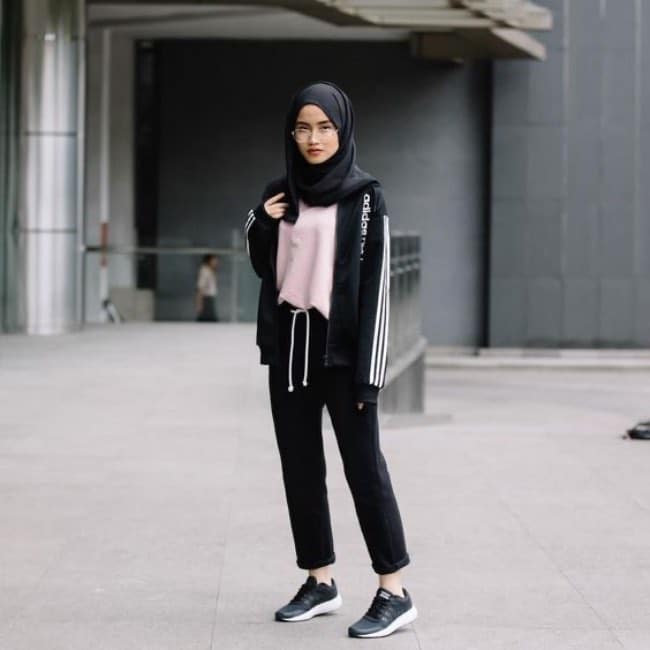 Kaos dan Outer yang Ringan