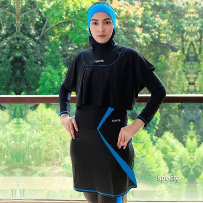 Kaos dengan Outer Penutup Dada