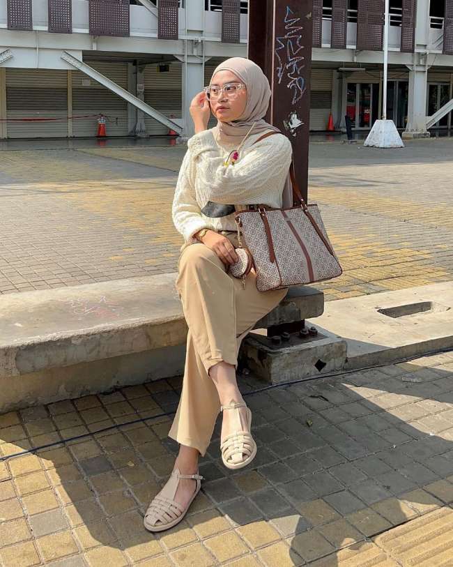 Karakteristik Bahan Knit