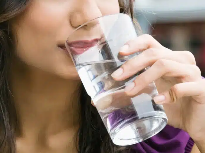 Minum Air Putih yang Cukup