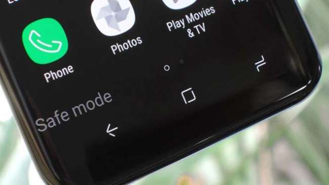 Perbedaan Menggunakan Safe Mode dan Tidak