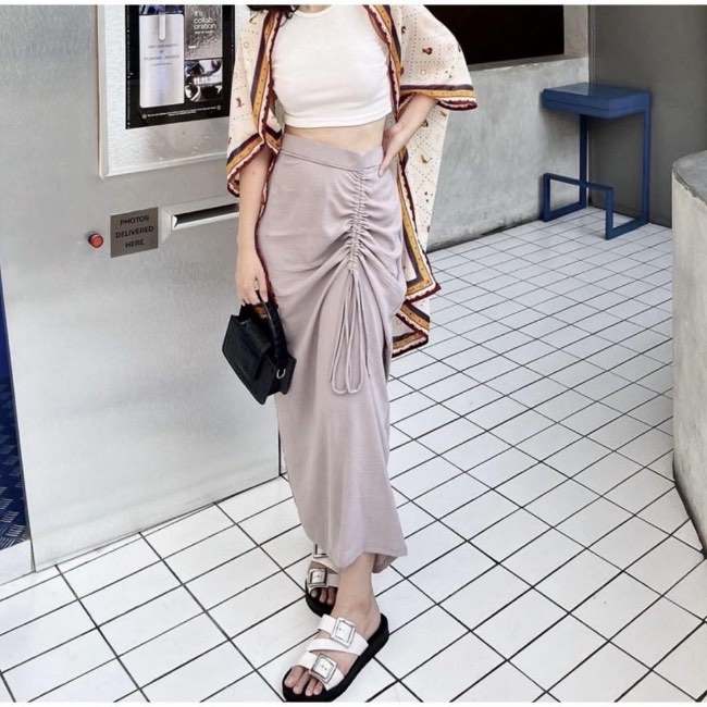Rok Serut dengan Outer Motif