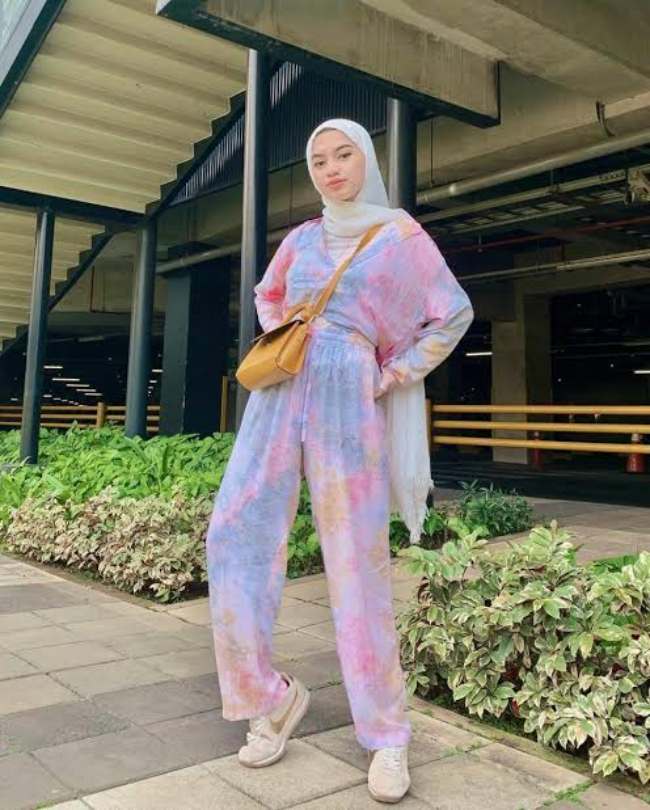 Setelan Tie Dye