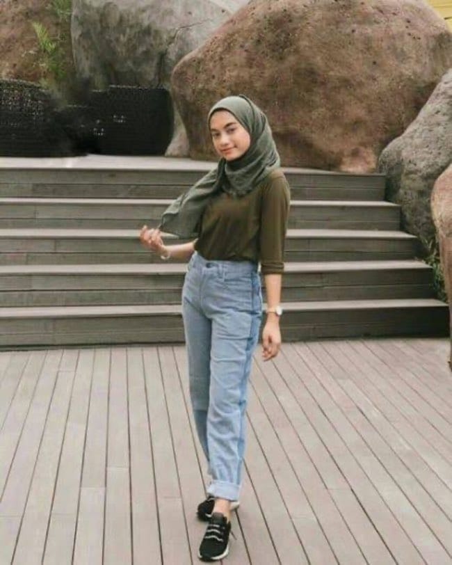Sweater dan Celana Jeans
