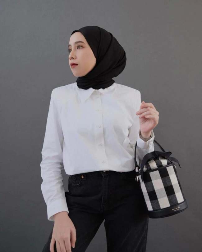 Tema Black and White