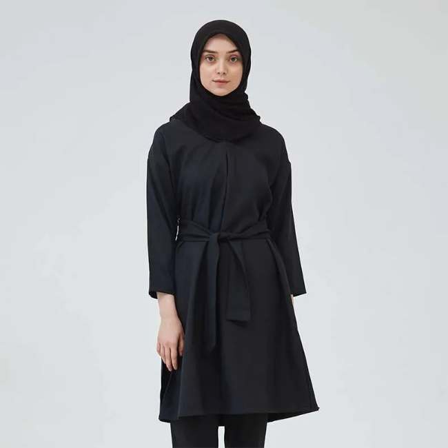 Tunik Hitam Aksen Tali