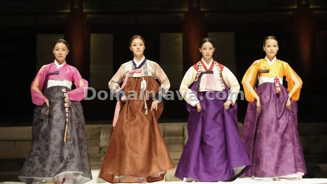7 Jenis Pakaian Adat Korea Bersejarah dari Masa ke Masa