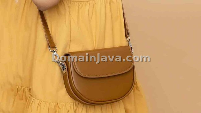10 Merk Tas Selempang Wanita Terbaik (Lokal dan Impor)