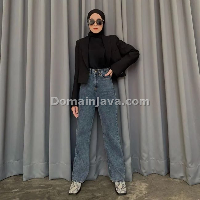 Blazer Hitam untuk Acara Semi Formal