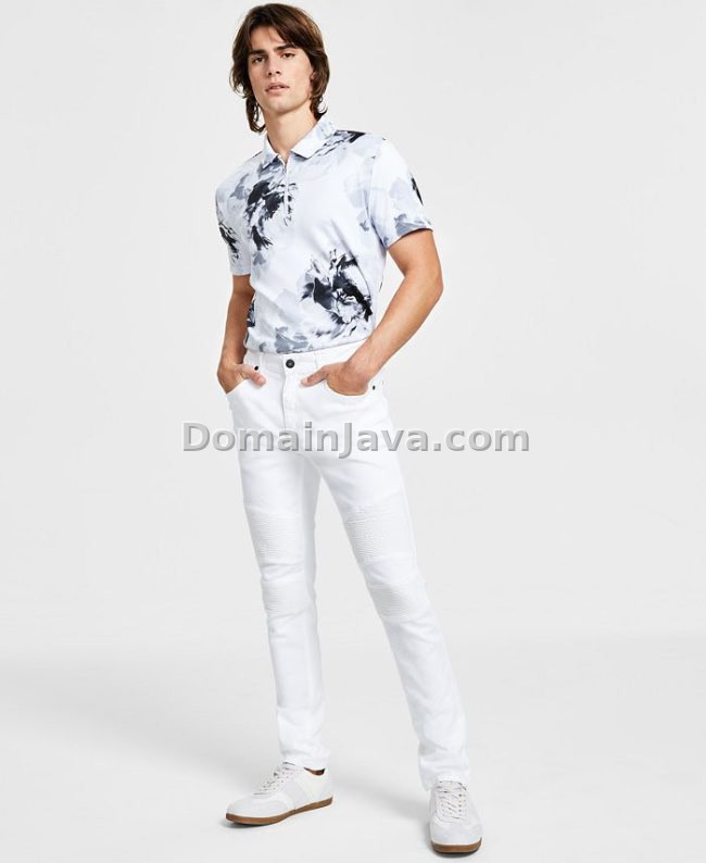 Blue Jeans dengan Crewneck Sweatshirt