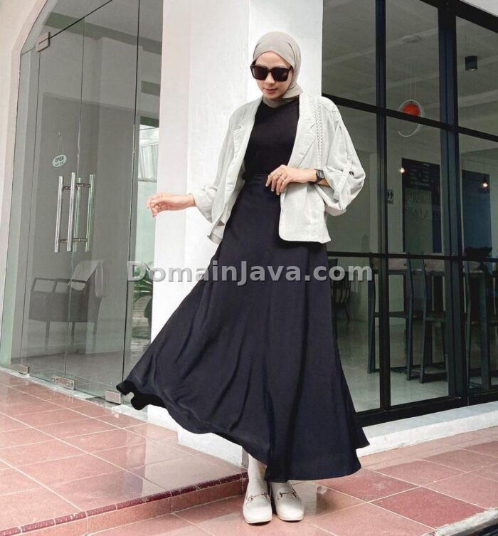 OOTD Blazer Hijab Monokrom